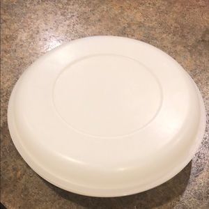 Tupperware Party Platter in cream